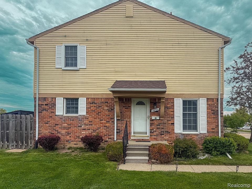 1st image of 36721 Park Place Dr