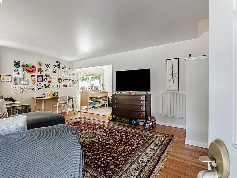 2050 Donald Dr — Photo 5