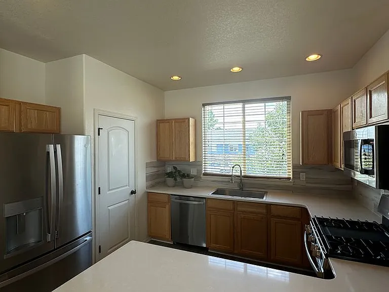 301 W Cottonwood St — Photo 6