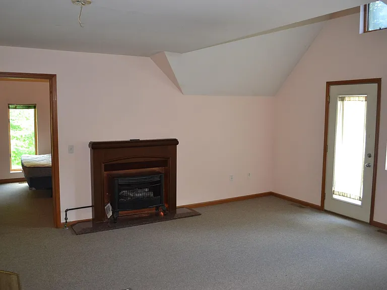 424 Lingle Ave #2 — Photo 6