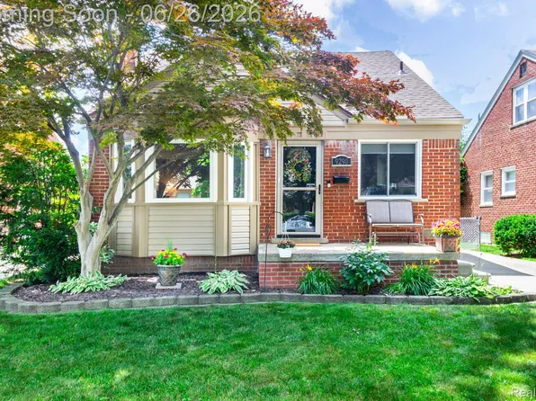 9290 Niver Ave, Allen Park, MI 48101