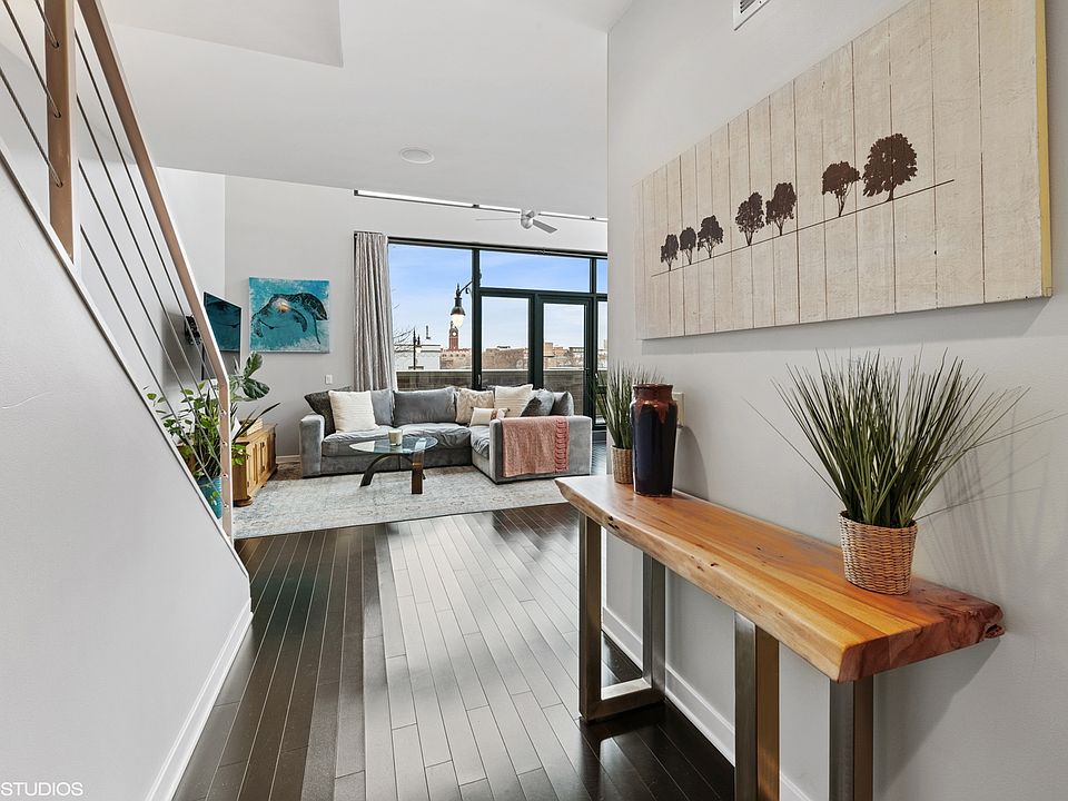 3946 N Ravenswood Ave APT 301, Chicago, IL 60613 | Zillow