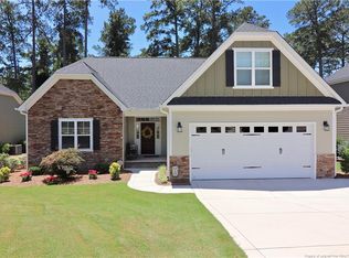 202 Sundew Ct, Southern Pines, NC 28387