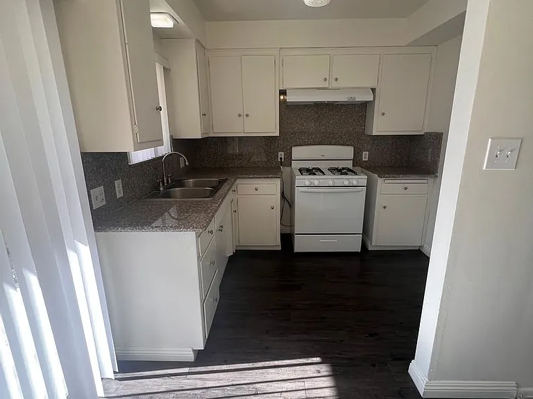 Ramona — Photo 15