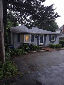 54 Ridge Rd, Warwick, RI, 02889