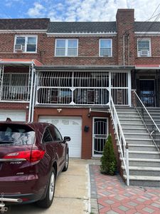 2524 Radcliff Avenue, Bronx, NY, 10469