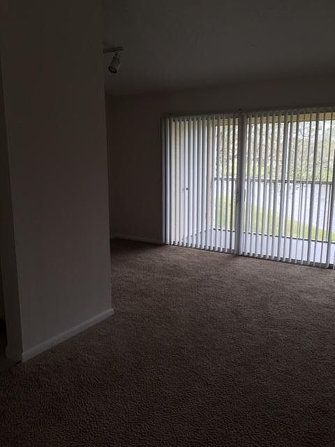 1st image of 1306 The Pointe Dr #1306
