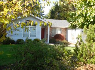 2253 Willow St, Florence, OR 97439