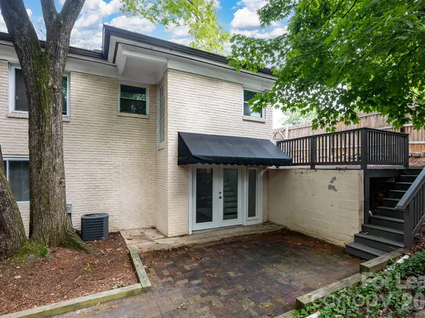 2525 Runnymede Ln, Charlotte, NC 28209