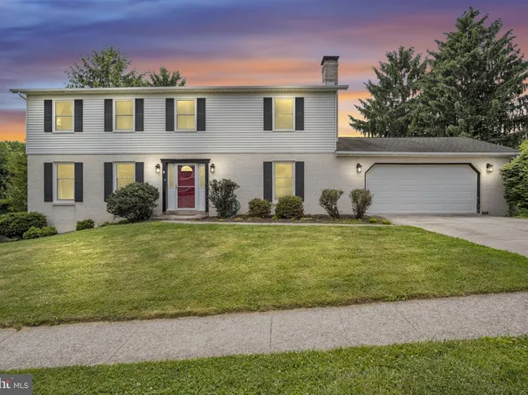 140 Fineview Rd, Camp Hill, PA 17011