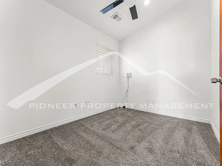 6634 Julian St — Photo 14