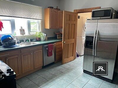 2nd image of 17 Mapleton St