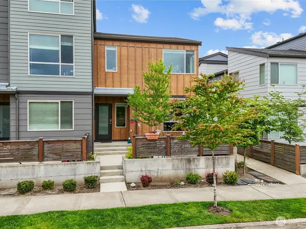 32652 Hemlock Avenue SE, Black Diamond, WA 98010