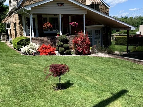 203 George St, Jeannette, PA 15644