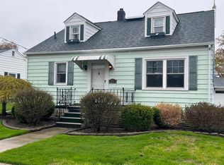 2805 Fitzhugh St, Bay City, MI 48708