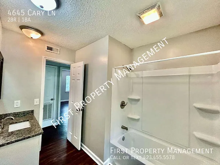 4645 Cary Ln — Photo 8