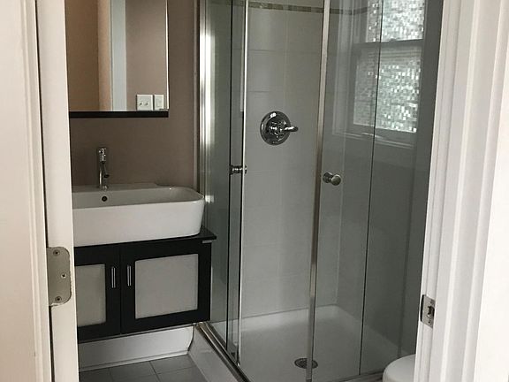 En suite bath