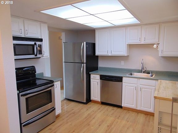 4th image of 3903 E 18th St APT 31