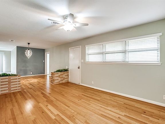 3rd image of 1826 Millwood Dr