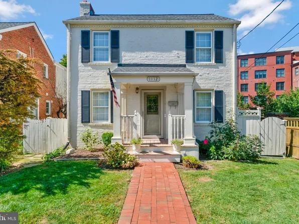 1112 S Edgewood St, Arlington, VA 22204