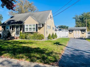 1271 Hedin Pl, Rahway, NJ 07065