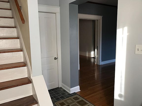 2nd image of 4033 Shenandoah Ave