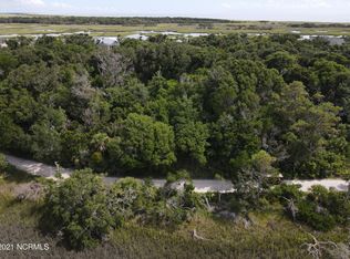 8 Dogwood Ridge Rd, Southport, NC 28461