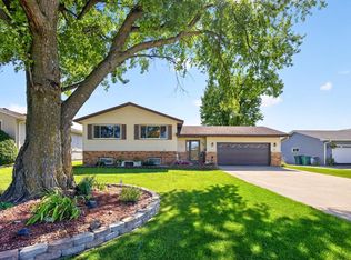 326 5th St SW, Eyota, MN 55934