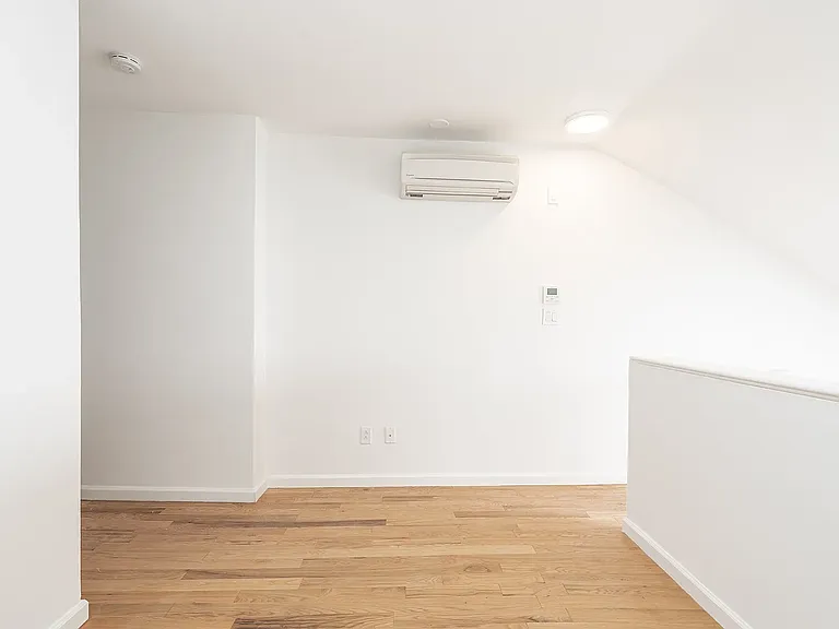 321 E 22nd St #6F — Photo 6