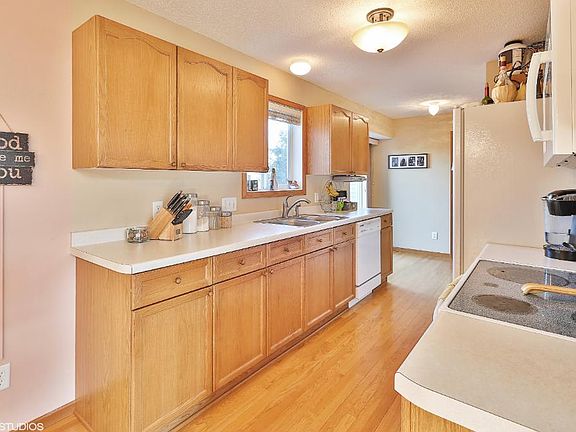 3rd image of 13440 Settlers Ridge Dr