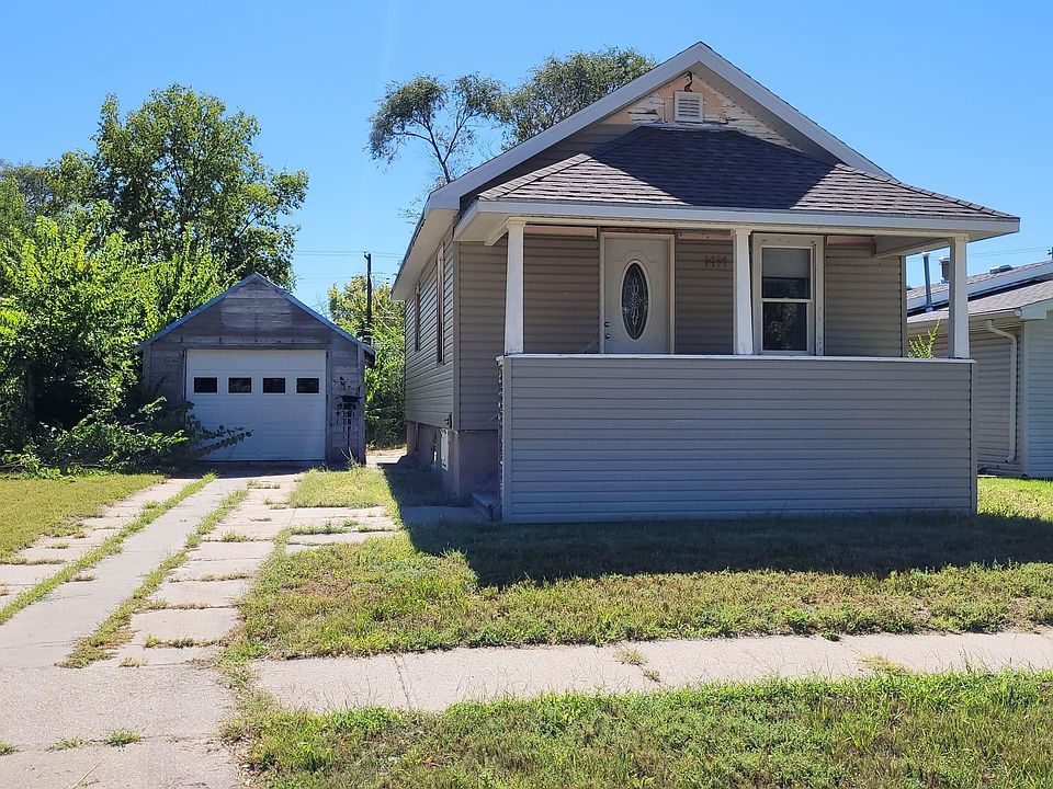1st image of 1414 W 3rd St