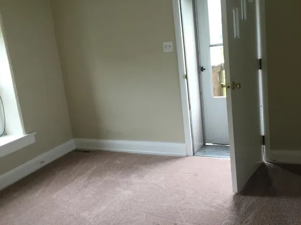 1647 W Philadelphia Ave #2, Boyertown, PA 19512