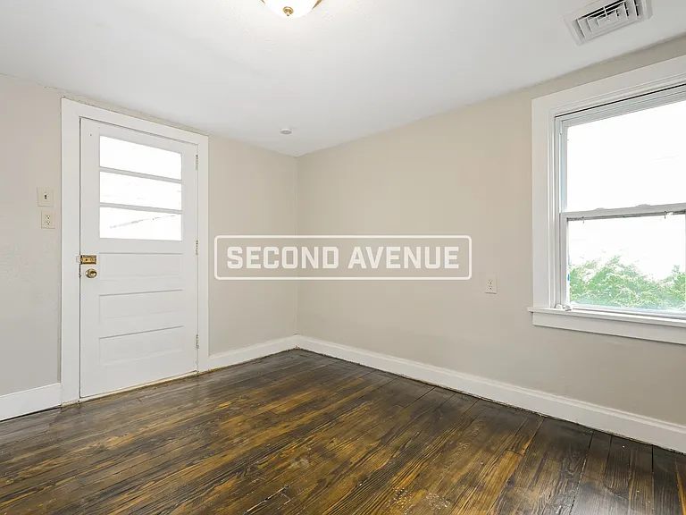 513 Kentucky Ave — Photo 3