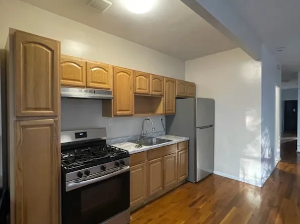 628 Coster St Floor 2, Bronx, NY 10474