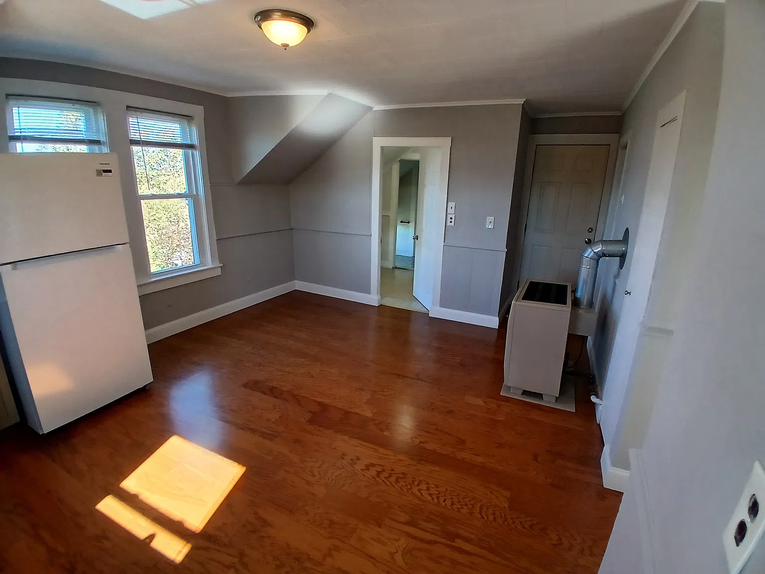 2 bed, $1,250 — Photo 4