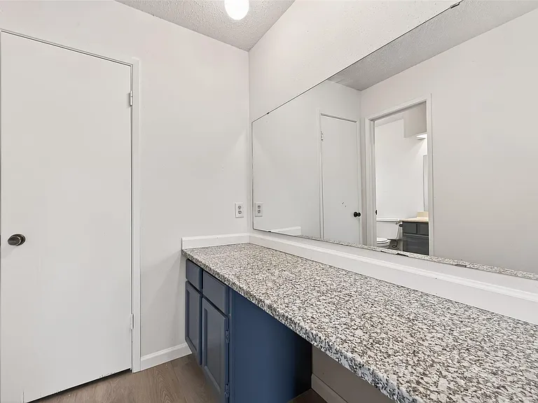 7523 La Place Dr — Photo 30