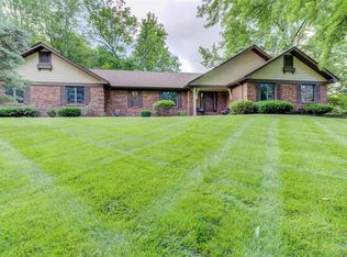 12 Huntington Forest Ct E, Saint Charles, MO