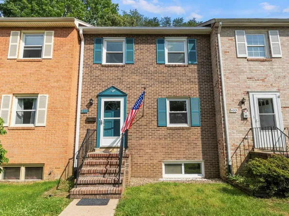 451 Ridgemore St, Fredericksburg, VA 22405