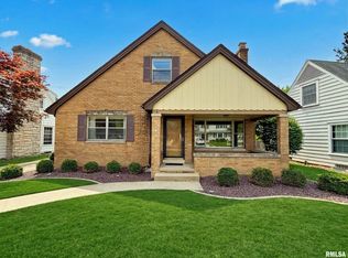 814 W Stratford Dr, Peoria, IL