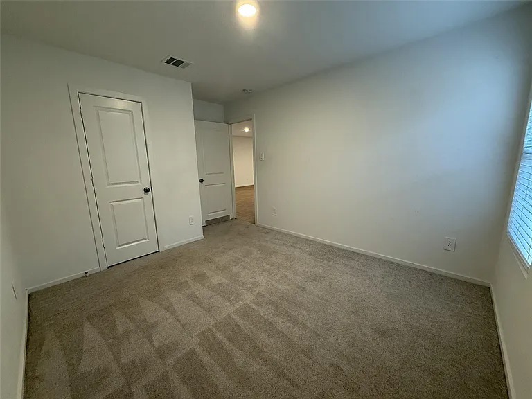 529 Falling Cave Dr — Photo 6