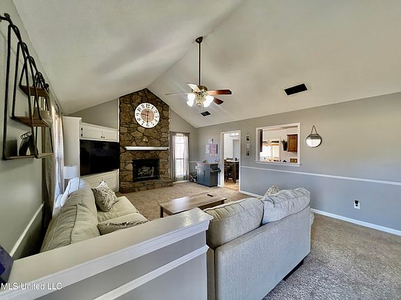 2nd image of 5626 Jordan Dr