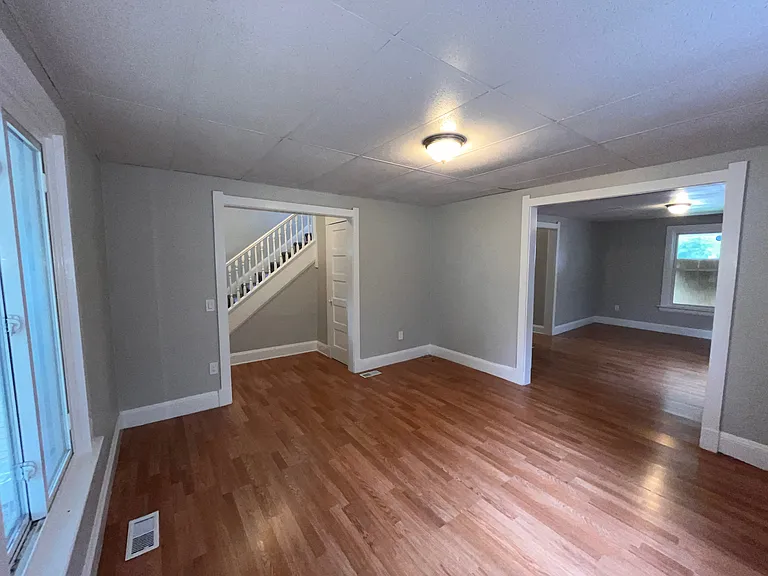 311 Hanover St — Photo 3