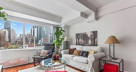 Rented by R New York