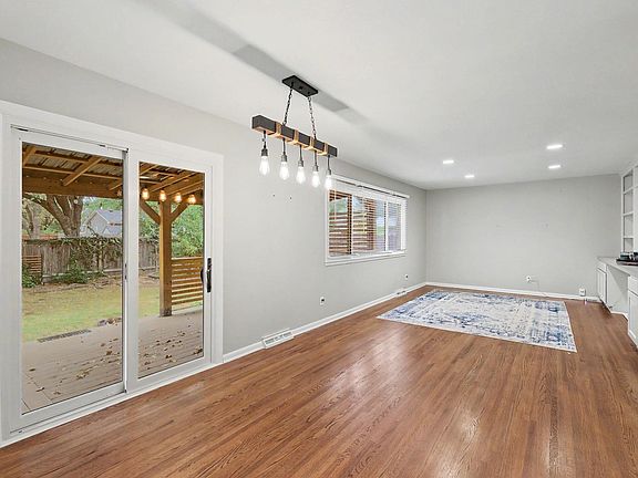 5th image of 7002 E Magill Ln