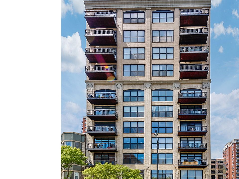 1st image of 1516 S Wabash Ave #207
