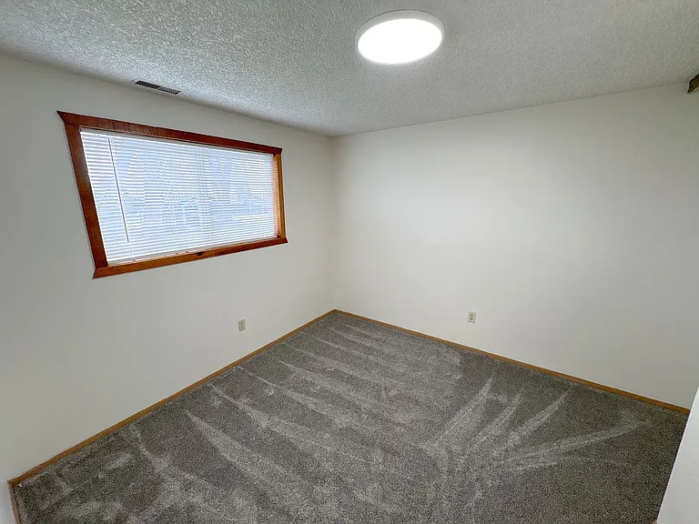 3039-3041 Kane Street — Photo 16