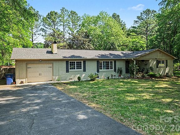 4th image of 3950 Rocky River Pl