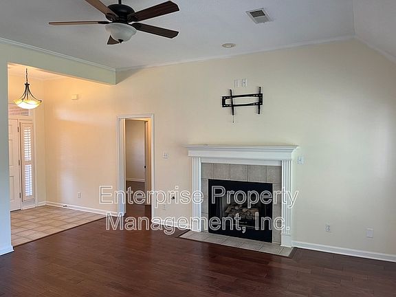 2nd image of 8488 Wolf Valley Ln