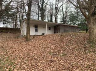 3405 Lombardy Rd SW, Sherrodsville, OH 44675