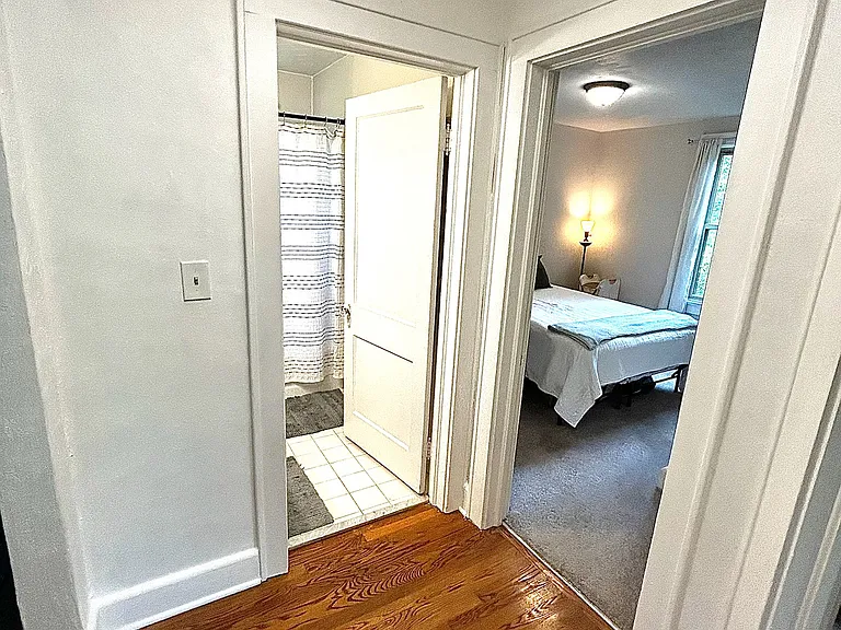1214 Frank St — Photo 13